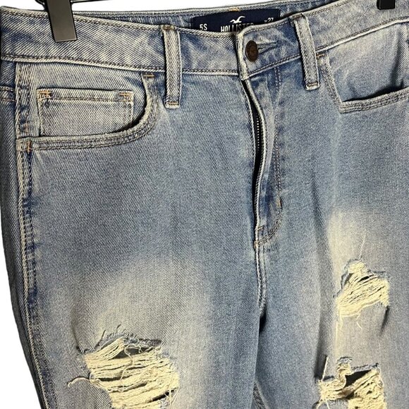 Hollister Women 27x25 Ultra High Rise Mom Jean Light Wash Super Distressed Denim - Picture 5 of 7